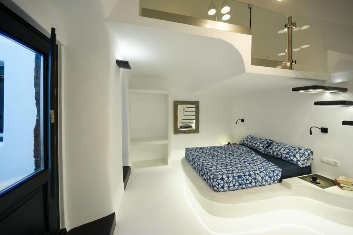 费拉Santorini Traditional Apt With Private Hot Tub公寓 外观 照片